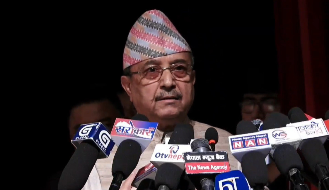 गगनलाई पूर्णबहादुरको आग्रहः तपाईं हिम्मत र साहसका साथ तत्काल पार्टीको सम्पूर्ण एकताका लागि अग्रमोर्चामा अग्रसर हुनुस्