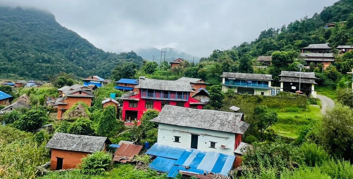 ग्रामीण पर्यटनको मुख्य आधार बन्दै घरबास
